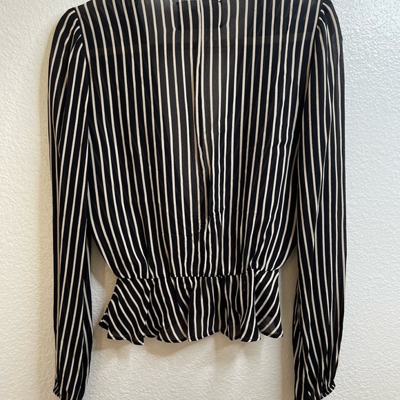 Reformation deep v, stripped blouse with elastic waist - Picture 16 of 16